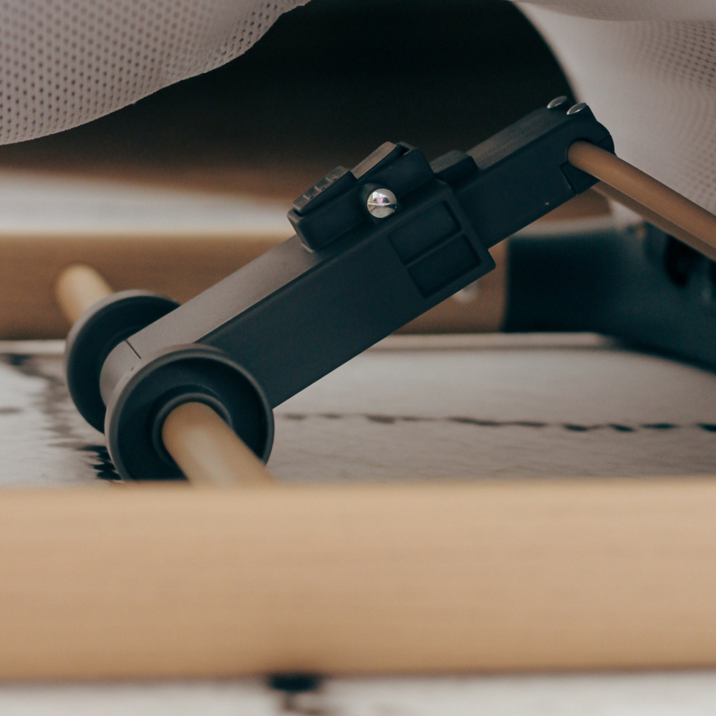 2 az 1-ben hintaszék Moby-System LILY - szürke