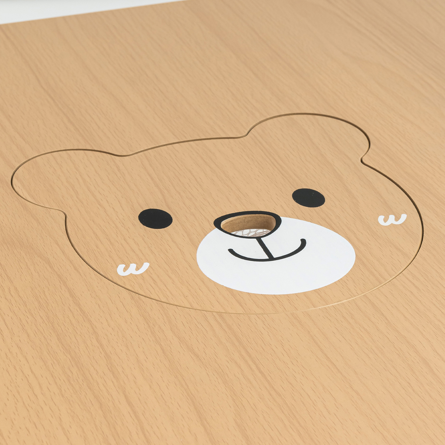 Fa asztal tárolóval és 2 székkel. Gyerek szett - Aranyos plüssmackó