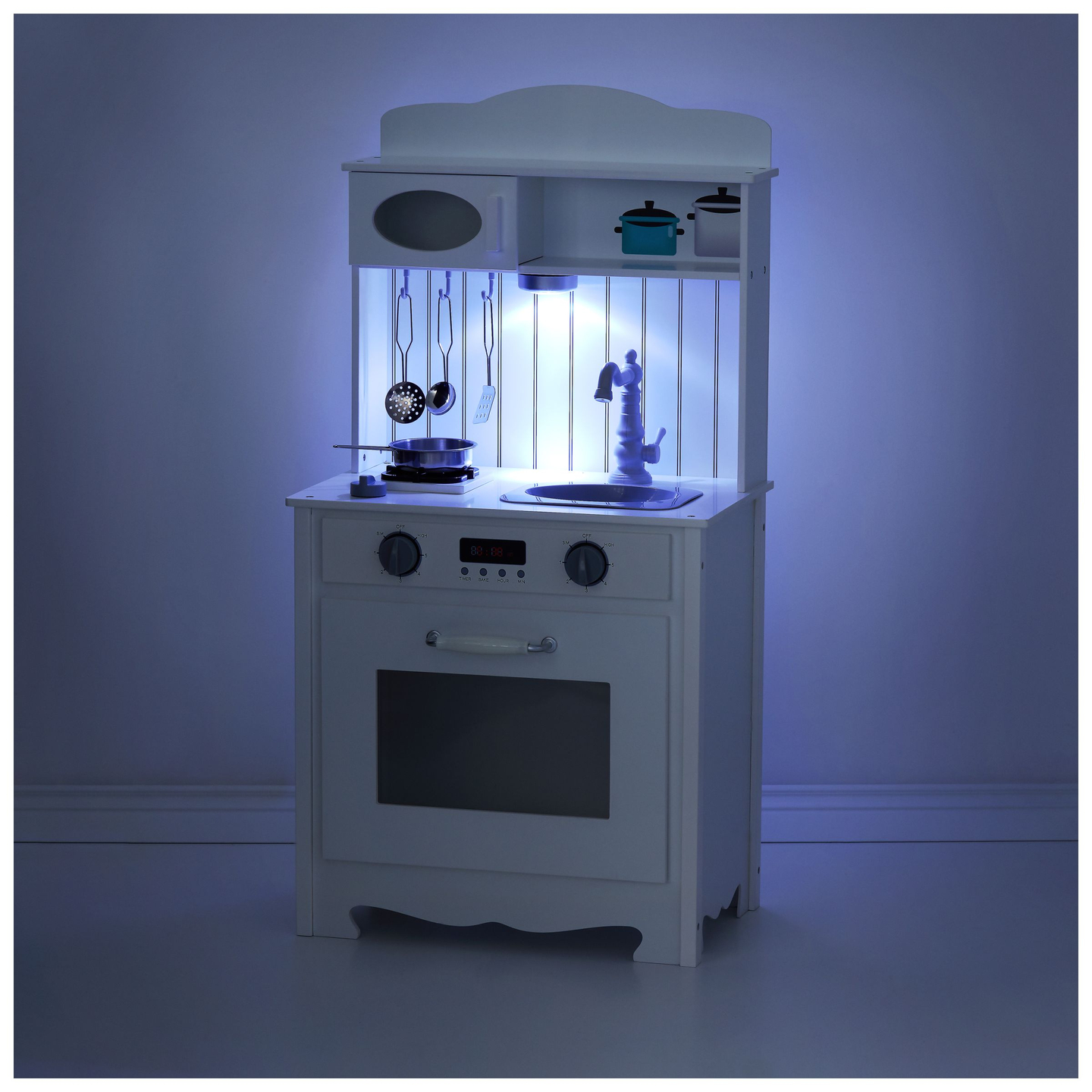 Fehér fa konyha köténnyel, kiegészítőkkel és LED lámpával