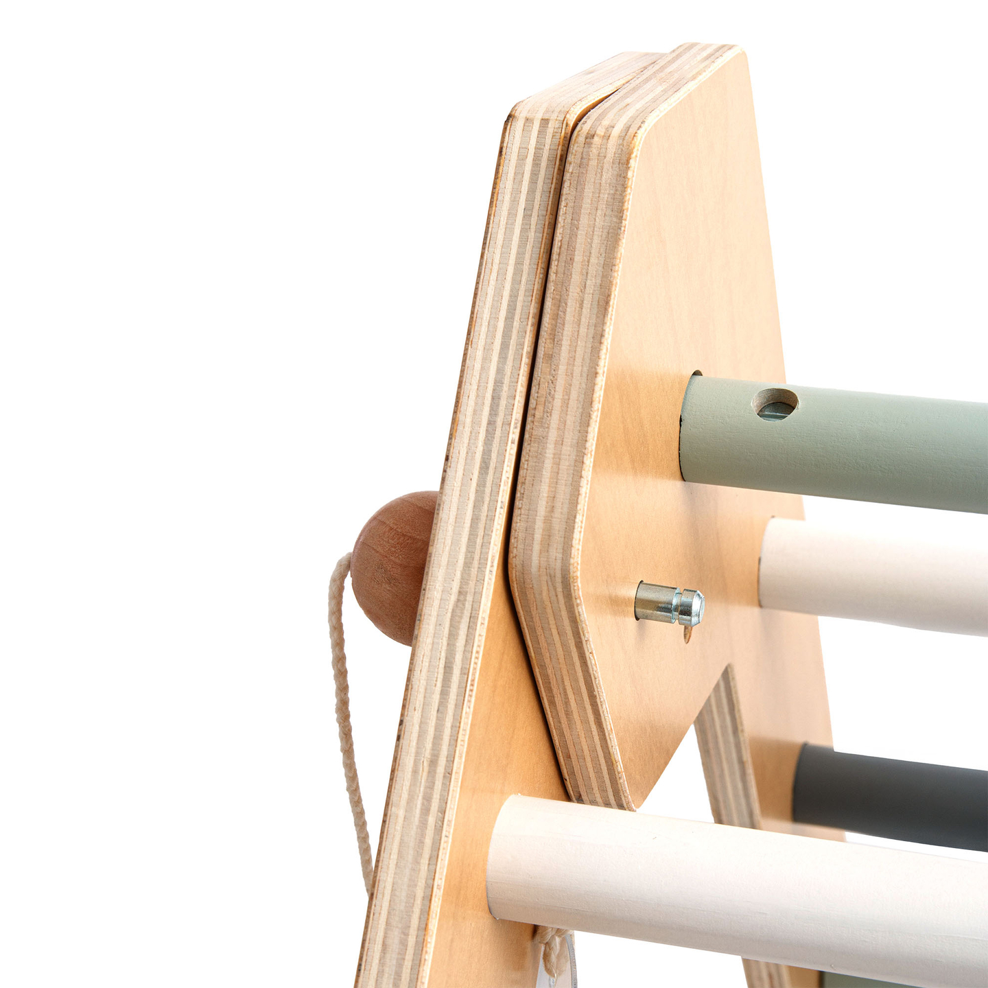 Fedett, fából készült játszótér gyerekeknek - mászófal, csúszda, mászóka/hinta és Pikler-háromszög