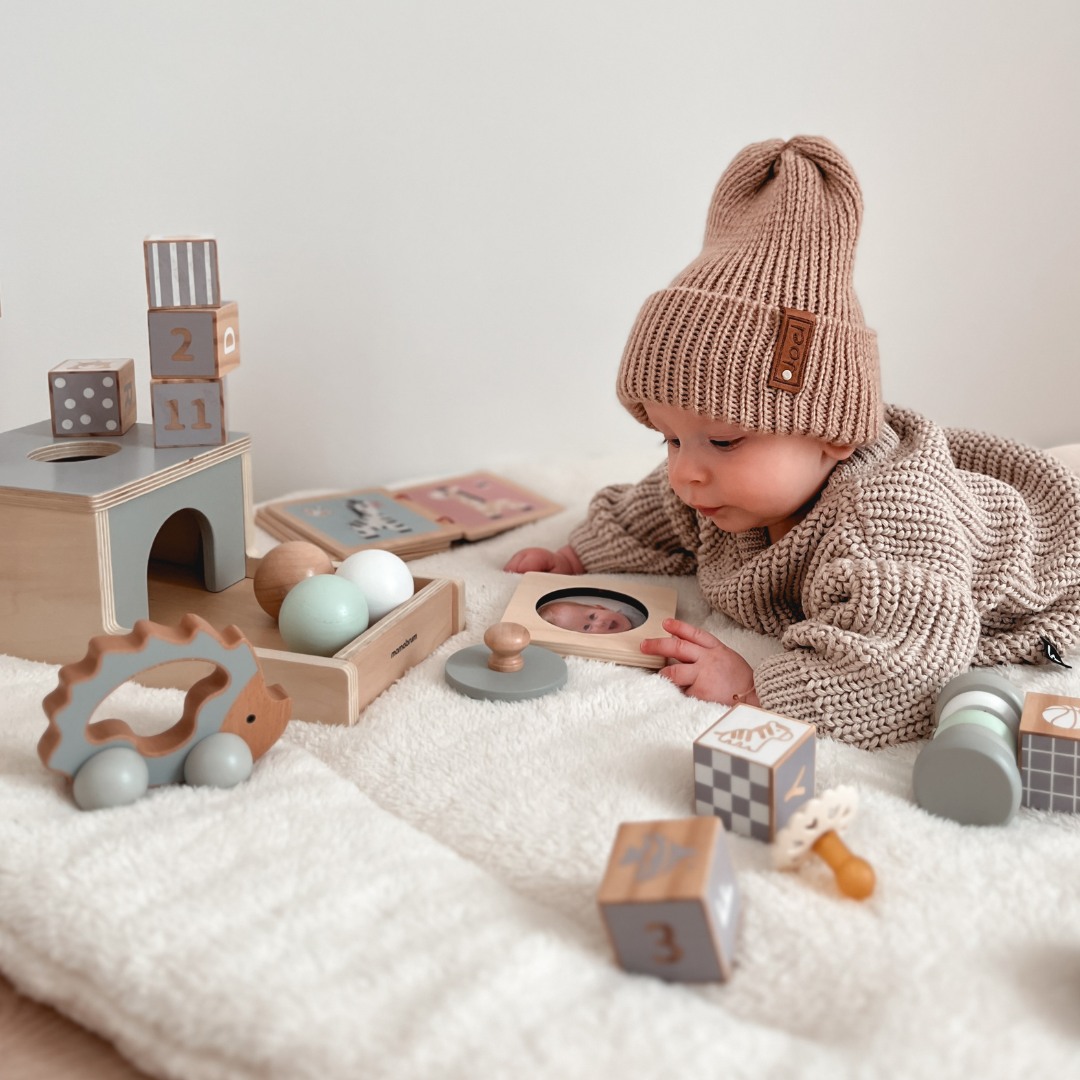 Montessori nevelési doboz babáknak - 6 játék