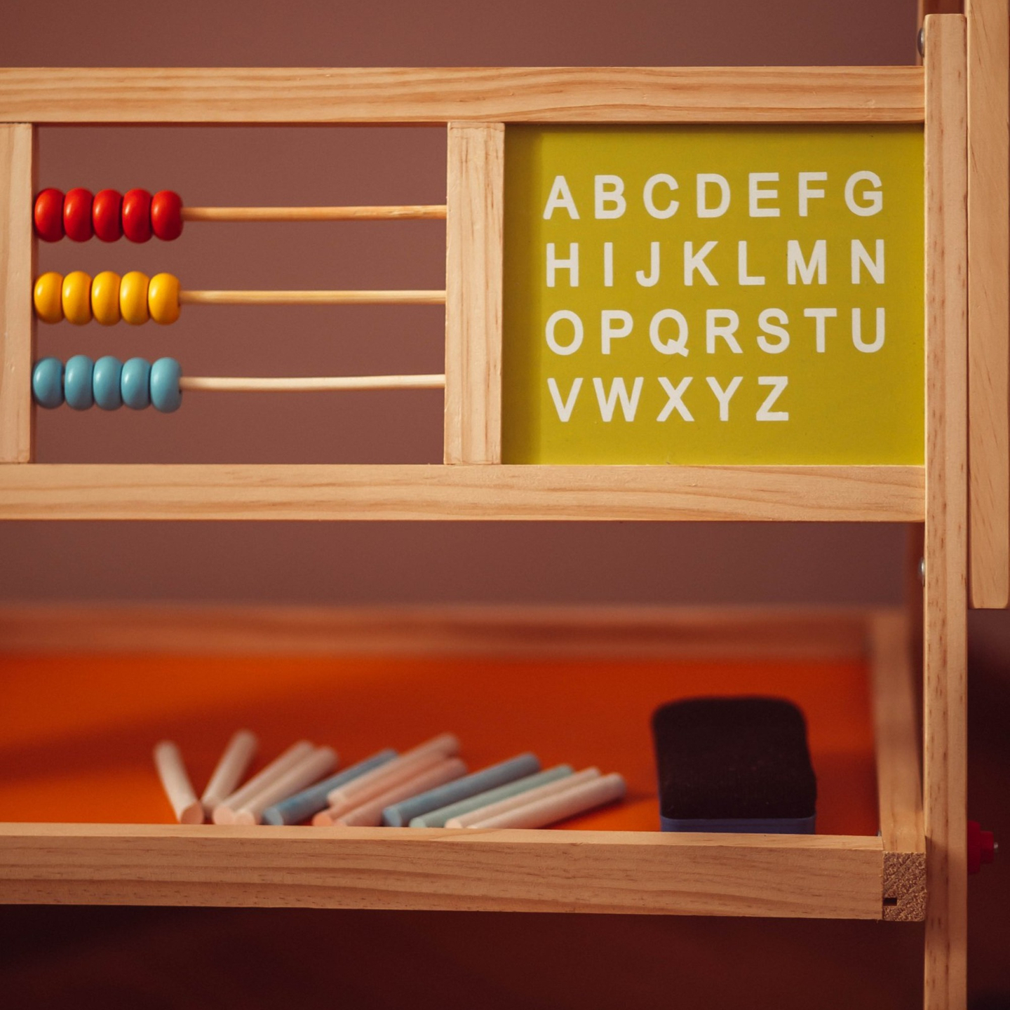 Nagy oktatási kétoldalas tábla: mágneses és krétatábla - száraz radír tábla, fa