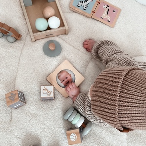 Montessori nevelési doboz babáknak - 6 játék