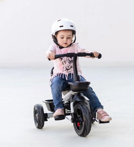 HyperMotion TOBI VECTOR háromkerekű - örökké tartó felfújható kerekek + tolórúd. Szín: világosszürke.