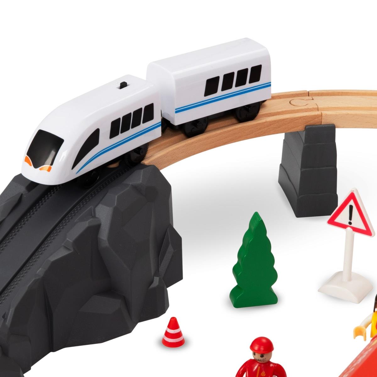 Favonat, akkumulátoros szerelvény - Tűzoltóság, vágányok, autók, hidak, sorompó