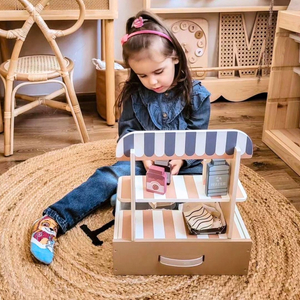 Összecsukható fa üzlet - kávézó, cukrászda kiegészítőkkel