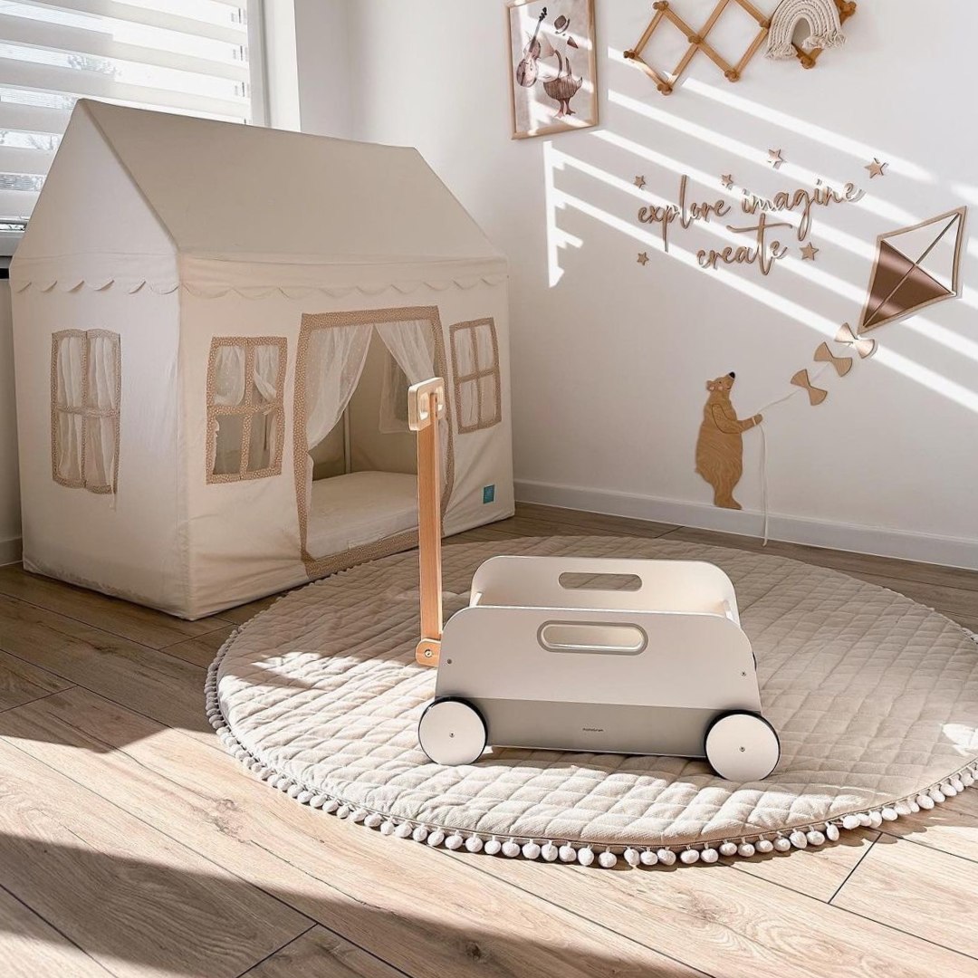 Fából készült játékkocsi - húzható utánfutó