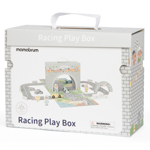 Mágneses bőrönd versenypályával, fából készült járművekkel és úti kiegészítőkkel