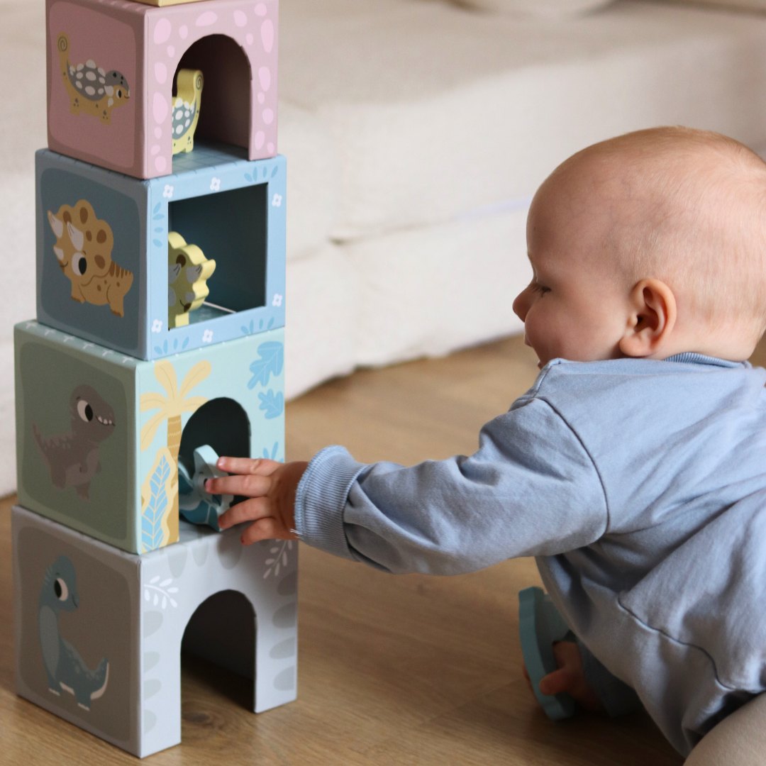 Torony szortírozó figurákkal Dinoszauruszok