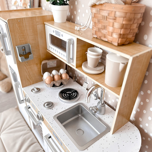 XXL fakonyha LED világítással, köténnyel és kiegészítőkkel