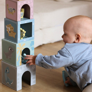 Torony szortírozó figurákkal Dinoszauruszok