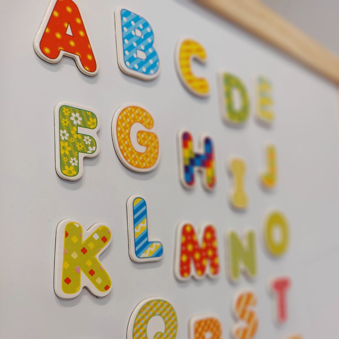 Nagy oktatási kétoldalas tábla: mágneses és krétatábla - száraz radír tábla, fa