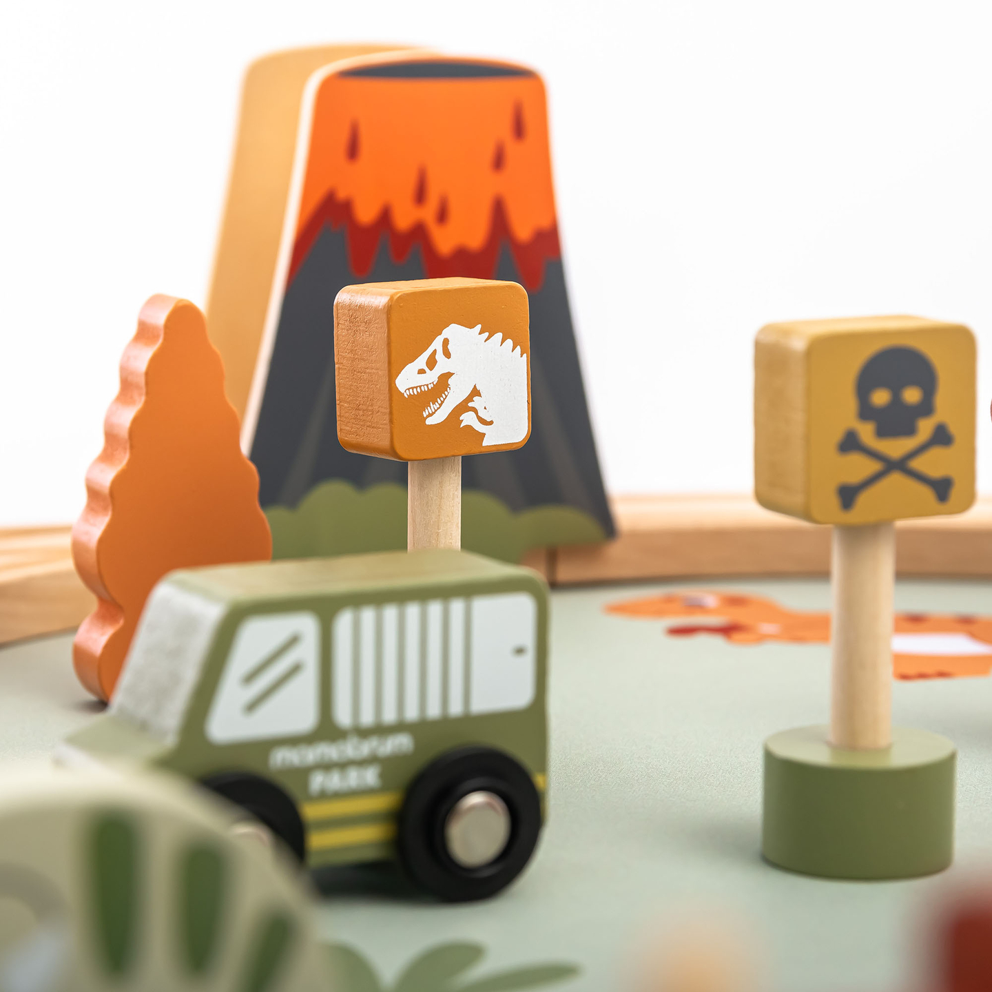 Dino Park fa vonat csúszásgátló szőnyeggel - dinoszauruszok, vonat, sínek, vulkán, harang