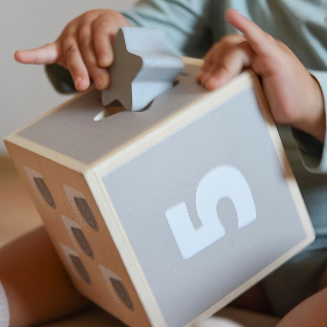 Fából készült torony - formaválogató számok ábécé állatok