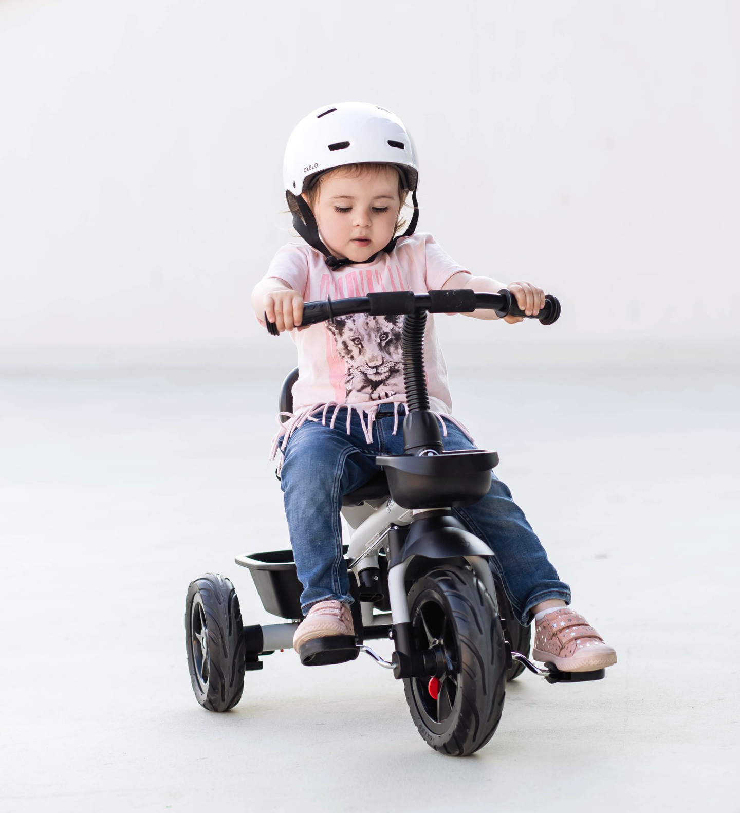 HyperMotion TOBI VECTOR háromkerekű - örökké tartó felfújható kerekek + tolórúd. Szín: világosszürke.