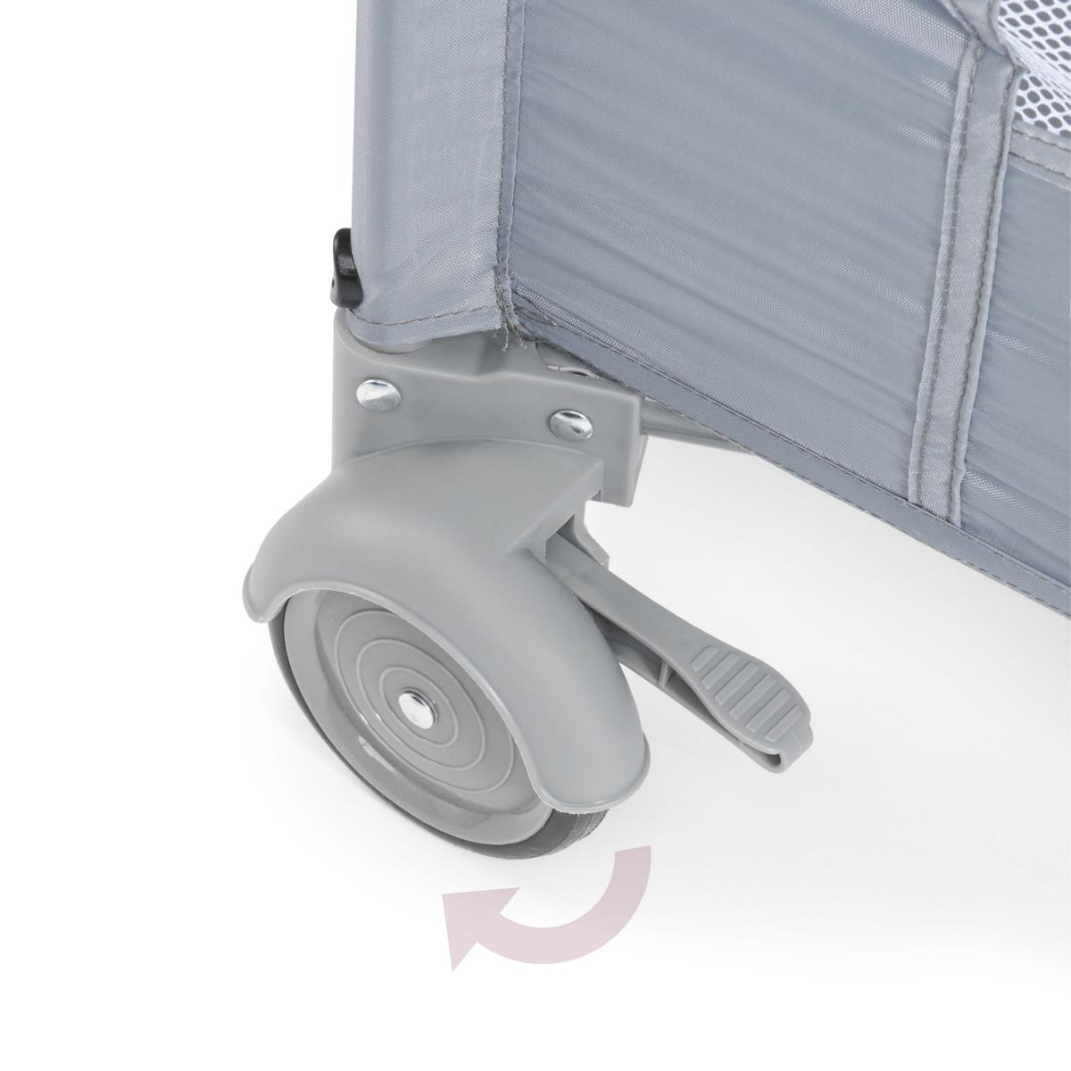 Szorosan 3 az 1-ben hordozható kiságy pelenkázóasztallal, matraccal és hordtáskával