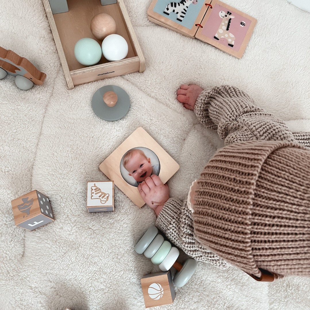 Montessori nevelési doboz babáknak - 6 játék