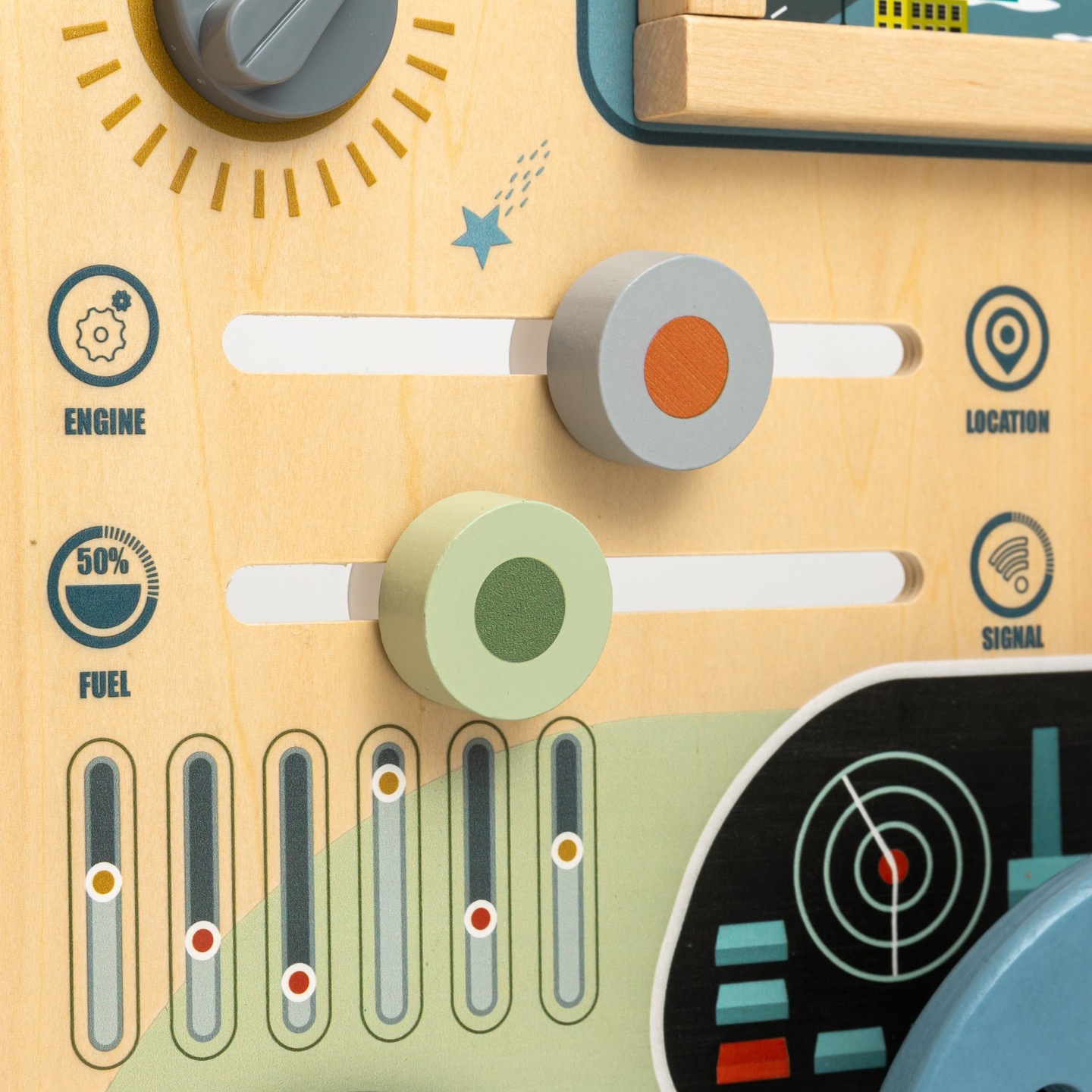 Fa Montessori tábla 2 az 1-ben vezetőfülke a kis sofőrnek és pilótának – kormánykerék, sebességváltó, útitérképek, radar