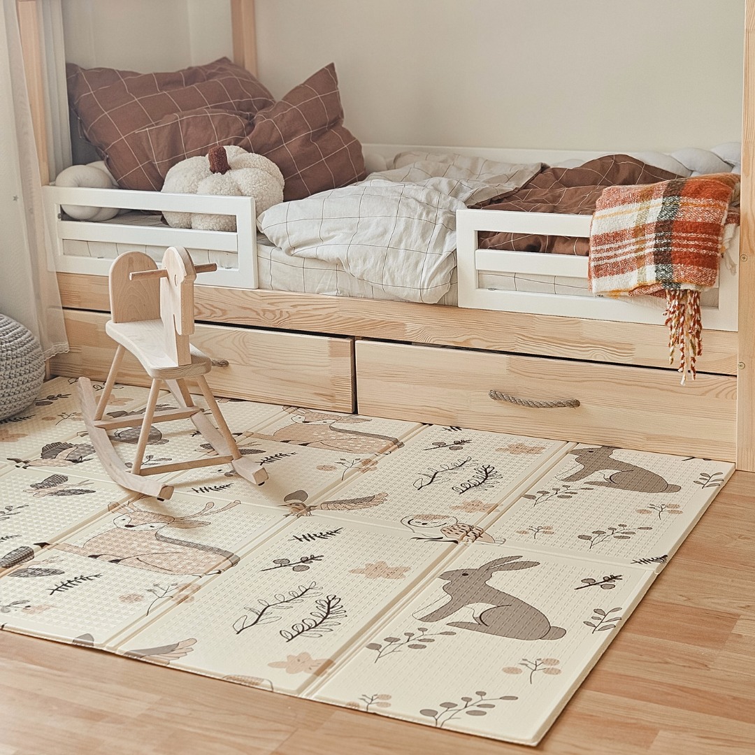 Kétoldalas összecsukható habszivacs szőnyeg 180 x 120 x 1 cm - Magic Forest/Autumn Streets - boho